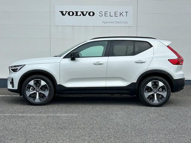 XC40ウルトラ B4 AWD 4WD