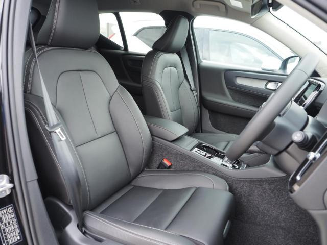 XC40ウルトラ B4 AWD 4WD