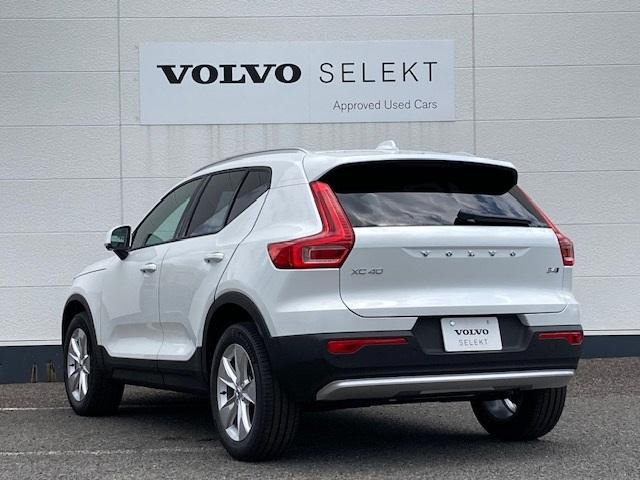 XC40プラス B4 AWD 4WD