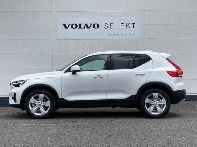 XC40プラス B4 AWD 4WD