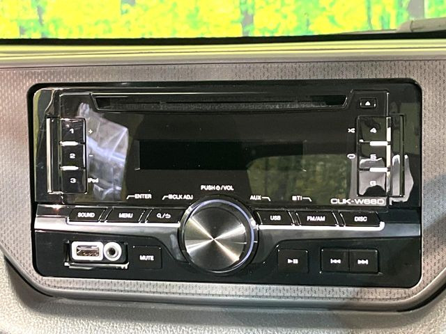 お好きな音楽を車内でお楽しみいただけます♪スピーカー交換・ウーハー追加などの音質向上や、最新ナビ・後席モニター等の取り付けも是非ご相談ください!