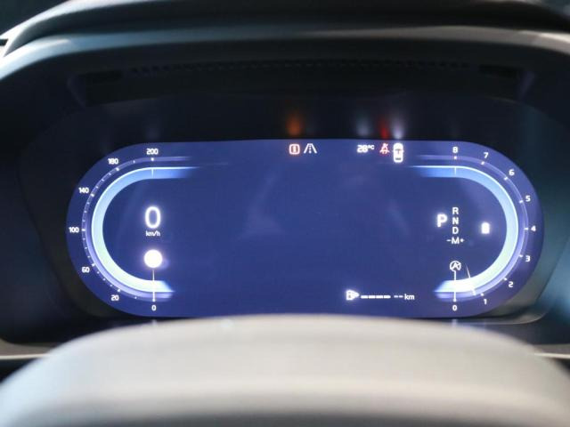 XC40プラス B4 AWD 4WD