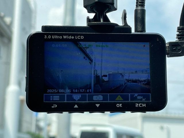 �y�h���C�u���R�[�_�[�z���S�E���S�ȃJ�[���C�t�ɕK�{�̃h���C�u���R�[�_�[�𑕔�!���s���͂������A������^�]�⎖�̂ɑ��������ۂ̏󋵂��f���ŋL�^���A����̃��X�N�ɔ����܂��B