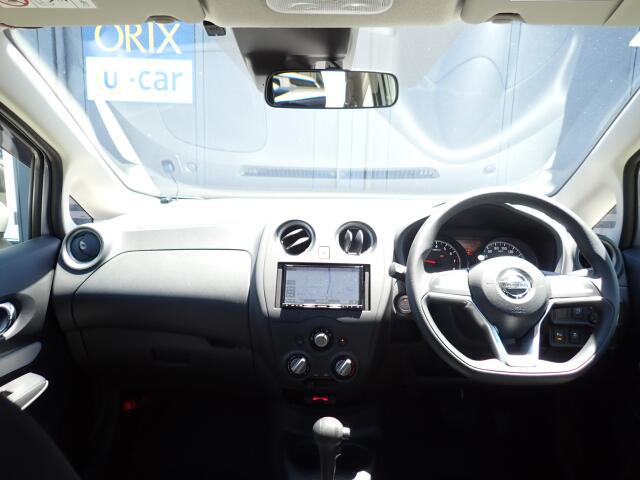 �C���p�l�摜�ɂȂ�܂��B�I���b�N�X�F�蒆�ÎԂ͑S�ԊӒ菑�t���B�������AIS�̌�����S�ԗ��Ɏ��{��1�䂲�Ƃɕ]���_�̂����F�菑�̔��s���s���Ă���܂��B