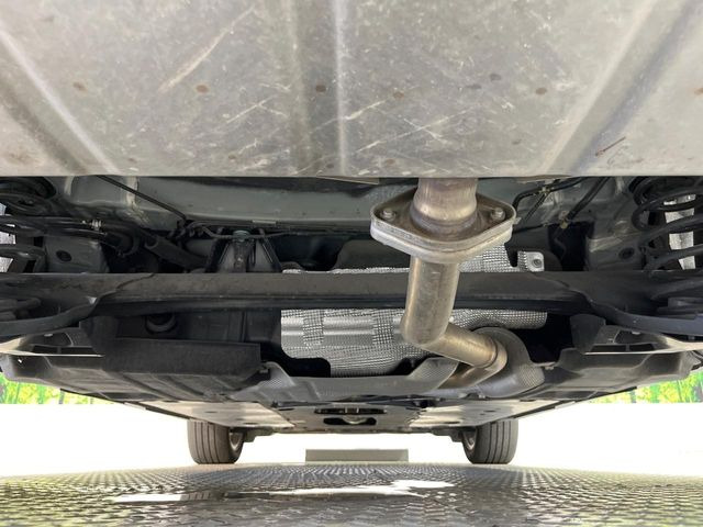 ��D�]�𒸂��Ă���܂��{�f�B�̒e�X�v���b�V���R�[�g���D�]��t���B�ʏ�̃K���X�R�[�g�ƈقȂ�A�ϋv�N��6�N�̖��@���K���X�R�[�e�B���O���A�{�f�B���L���C�ȏ�Ԃɕۂ��Ă���܂��B