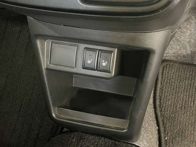 ���斳�����M�\�ł�!���񂨋C�y�ɂ��⍇���������܂�!LINE�ł̎ʐ^�E����̑��M�������Ă���܂��BLINEID  @tih4453s �����q�l�̌g�ђ[���ɂ���Ă͑��M�ł��Ȃ��P�[�X���������܂��B