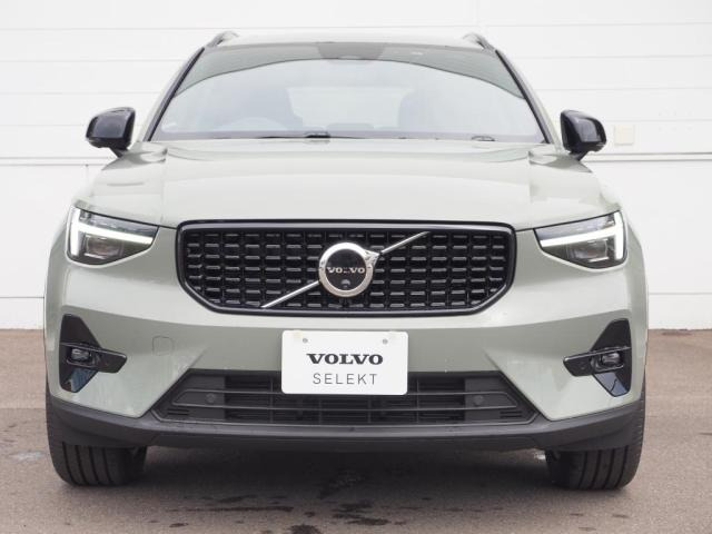 XC40ウルトラ B4 AWD 4WD