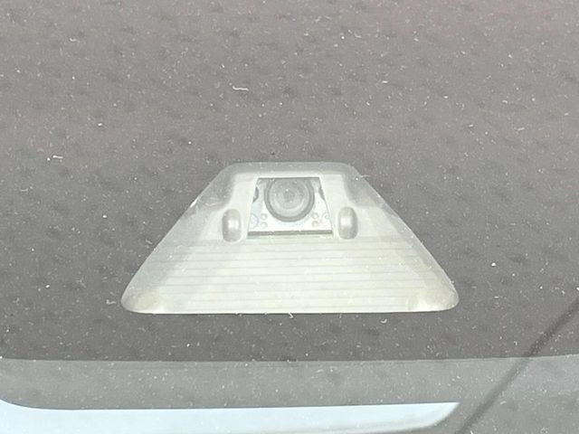 【スマートアシスト?】走行中に前方の車両等を認識し、衝突しそうな時は警報とブレーキで衝突回避と被害軽減をアシスト。より安全にドライブをお楽しみいただけます。