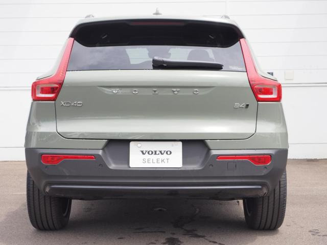 XC40ウルトラ B4 AWD 4WD