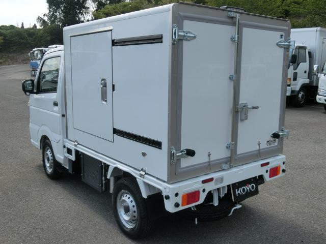 キャリイ冷蔵冷凍車