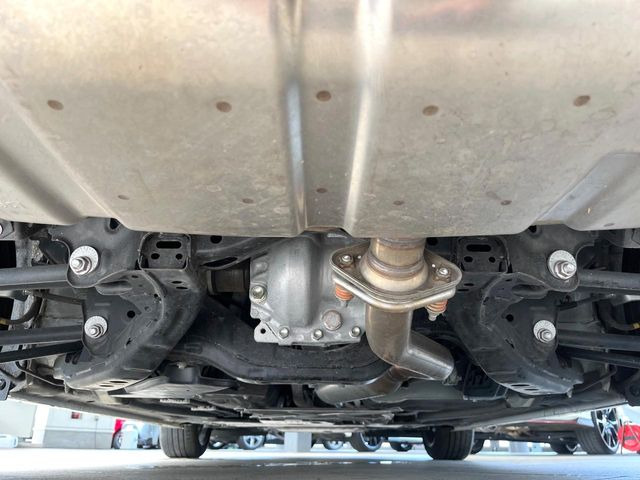 下回りがきれいなうちに、防錆加工の施工がオススメ。降雪地域はもちろん、沿岸部にお住いの方や、趣味でマリン・ウィンタースポーツをされる方にご好評いただいております。