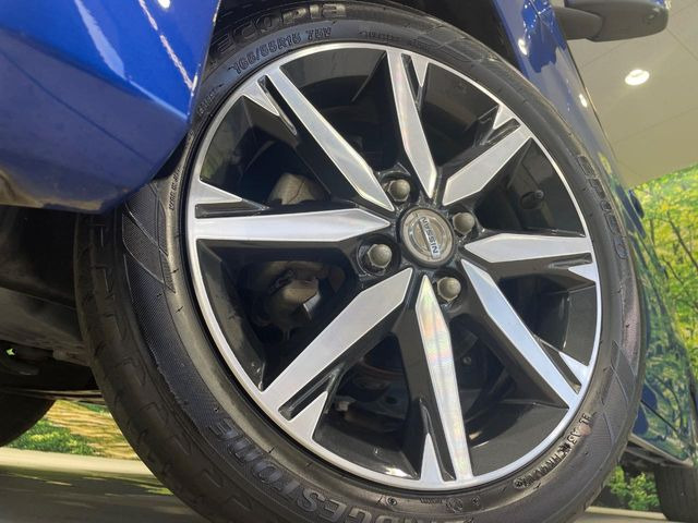 �y����15�C���`�A���~�z�C�[���z�O�ςɃ}�b�`���������A���~�z�C�[���𑕒����Ă���܂��B�e��ЊO�A���~�z�C�[����A�X�^�b�h���X�^�C�����戵�����Ă���܂��B���񂲑��k����������