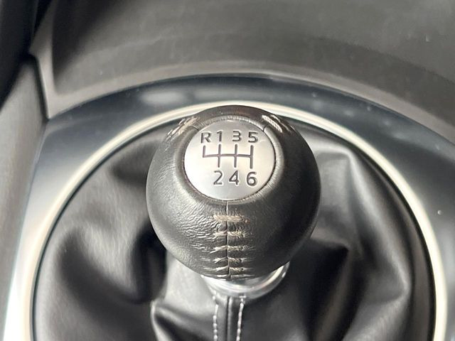 【フロア6速MT】走りの6速MT!!スポーティーな走行をお楽しみいただけます♪