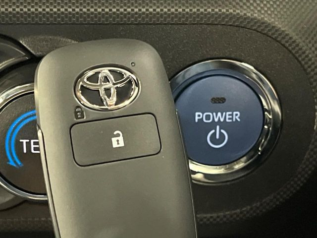 �y�X�}�[�g�L�[�z�J�o����|�P�b�g�ɓ��ꂽ�܂܂ł��h�A�̎{���E�������\�ȃX�}�[�g�L�[�𑕔��B�G���W���̃I���E�I�t�����J�M�����o���K�v����������Ƃ��Ă��֗��ł���