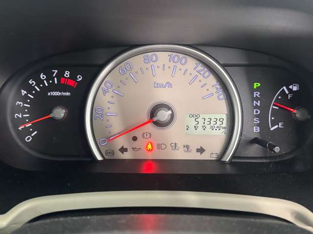 ���[�Ԃ܂łɎԗ������Ȃǐ�C�X�^�b�t����Ƃ������܂��� �����̓X�`�[�������͂��߁A�ł��邾���C���悭����肢��������悤�����������܂�!�O���͋@�B�Ŗ����������āA���b�N�X�R�[�e�B���O�������Ă��܂��B