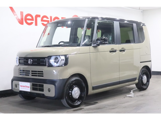 N-BOXジョイ 2トーン