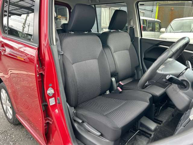 ���X�ł͌y�����Ԃ��畁�ʎԂ܂ŕ��L���I�[�����[�J�[�̎Ԏ�E�F�E�O���[�h��L�x�ɑ����Ă���܂��B