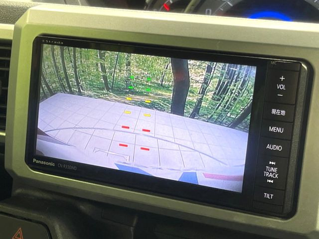 【バックカメラ】駐車時に後方がリアルタイム映像で確認できます。大型商業施設や立体駐車場での駐車時や、夜間のバック時に大活躍!運転スキルに関わらず、今や必須となった装備のひとつです!