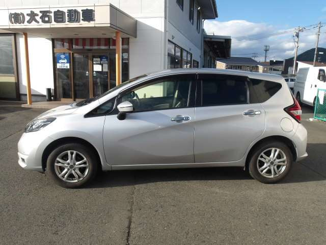 ノート1.2 X FOUR 4WD