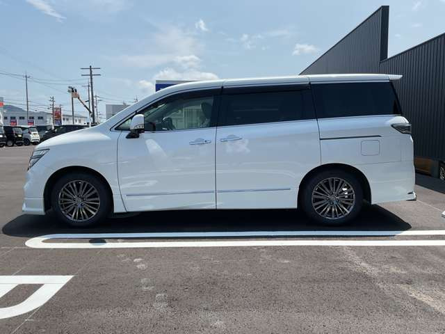 エルグランド2.5 250ハイウェイスターS アーバンクロム