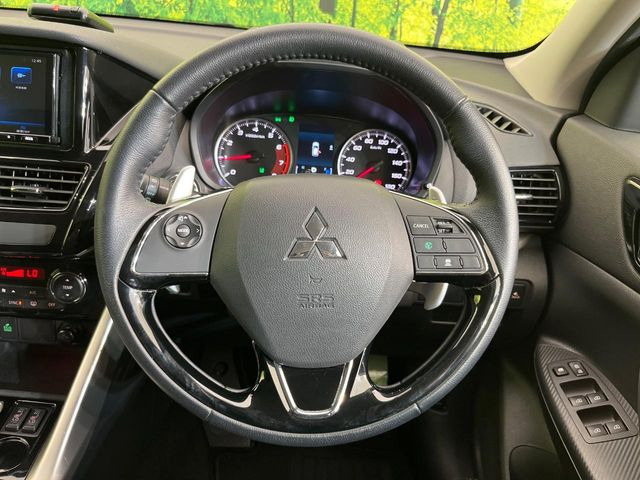 �y�����v�����X�e�A�����O�z�㎿�Ȋv���g�p���邱�ƂŁA��ɂ����������݂ƂĂ��^�]���₷���n���h���ł���