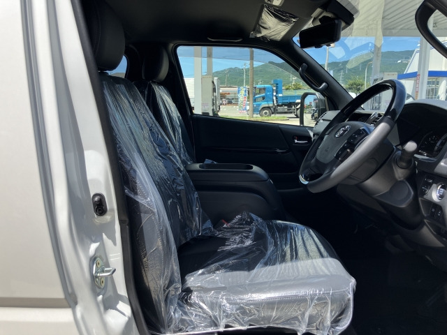 ハイエースバン2.8 スーパーGL ダークプライム S ロング ディーゼル