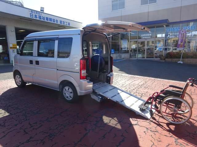 エブリイワゴンウィズ 車いす移動車