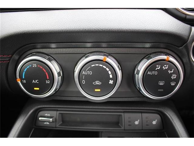 弊社はあいおいニッセイ同和損保代理店です。全営業社員が保険の募集人資格を取得しております。お気軽にご相談ください。