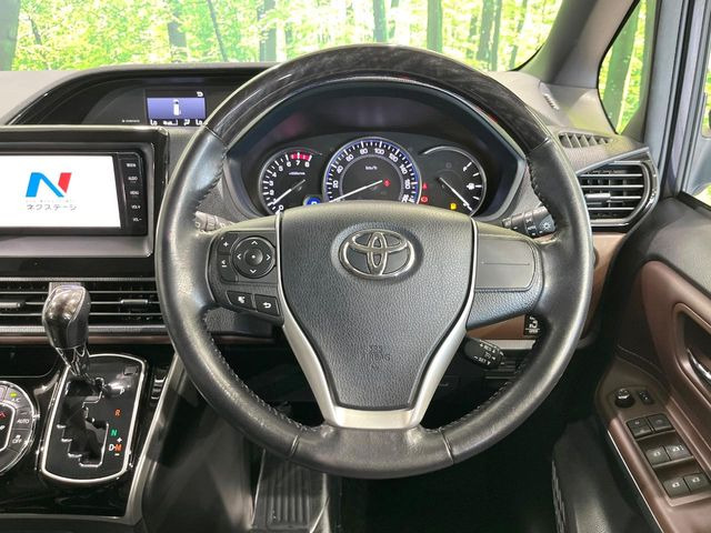 �y�����v�����X�e�A�����O�z�㎿�Ȋv���g�p���邱�ƂŁA��ɂ����������݂ƂĂ��^�]���₷���n���h���ł���