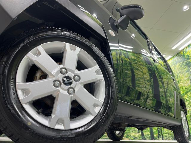 �y����15�C���`�A���~�z�C�[���z�O�ςɃ}�b�`���������A���~�z�C�[���𑕒����Ă���܂��B�e��ЊO�A���~�z�C�[����A�X�^�b�h���X�^�C�����戵�����Ă���܂��B���񂲑��k����������