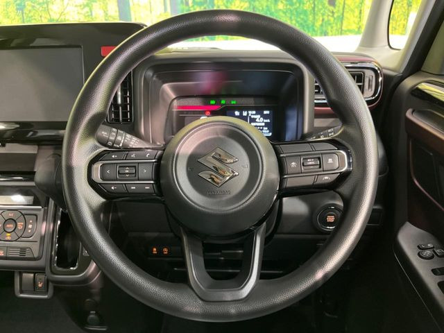 【ステアリングスイッチ】運転中、前方から目線をそらすことなく、オーディオ等の操作が可能な便利機能!安心&快適なドライブを演出してくれます♪