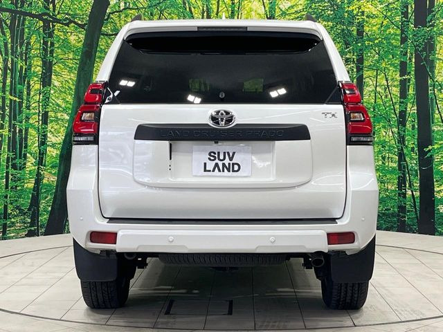 安心の最長10年・走行無制限保証(有償)をご用意。保証内容も充実はもちろん、無料点検&オイル交換や、年中無休の全国・24時間ロードサービスも付帯されておりますのでご安心下さい。