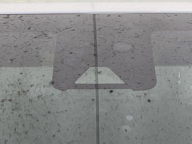 �y�g���^�Z�[�t�e�B�Z���X�z���s���ɑO���̎ԗ�����F�����A�Փ˂������Ȏ��͌x��ƃu���[�L�ŏՓˉ���Ɣ�Q�y�����A�V�X�g�B�����S�Ƀh���C�u�����y���݂��������܂��B