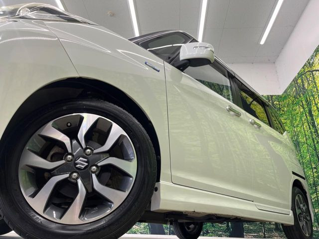 【純正15インチアルミホイール】外観にマッチした純正アルミホイールを装着しております。各種社外アルミホイールや、スタッドレスタイヤも取扱いしております。是非ご相談ください♪