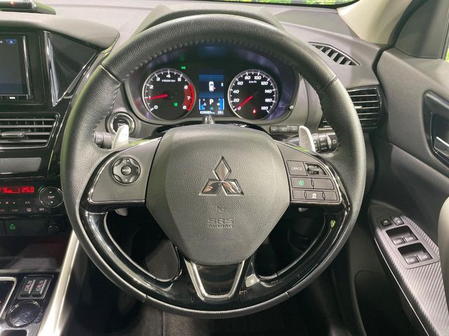 �y�X�e�A�����O�X�C�b�`�z�^�]���A�O������ڐ������炷���ƂȂ��A�I�[�f�B�I���̑��삪�\�ȕ֗��@�\!���S&���K�ȃh���C�u�����o���Ă���܂���