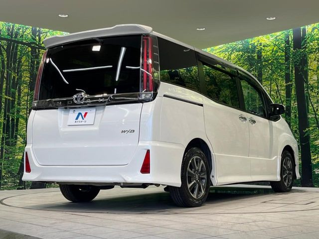 ☆全国のネクステージからお取り寄せが可能※!遠方の店舗に展示してあるクルマが気になる場合も、最寄りの店舗でご覧いただくことが可能です!是非私たちに要望をお聞かせください!※別途費用