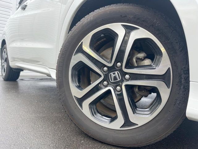 �y����17�C���`�A���~�z�C�[���z�O�ςɃ}�b�`���������A���~�z�C�[���𑕒����Ă���܂��B�e��ЊO�A���~�z�C�[����A�X�^�b�h���X�^�C�����戵�����Ă���܂��B���񂲑��k����������