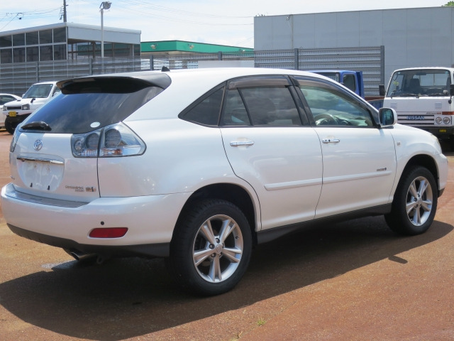 ハリアーハイブリッド3.3 Lパッケージ 4WD