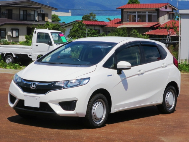 フィット1.5 ハイブリッド Fパッケージ 4WD