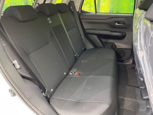 ���i���ȃI���W�i���t���A�}�b�g���I�v�V�����ɂĂ��p�ӂ��Ă���܂��B���D���ȃf�U�C����J���[�����Ԃɍ��킹�đI��ł����������Ƃ��ł��܂���