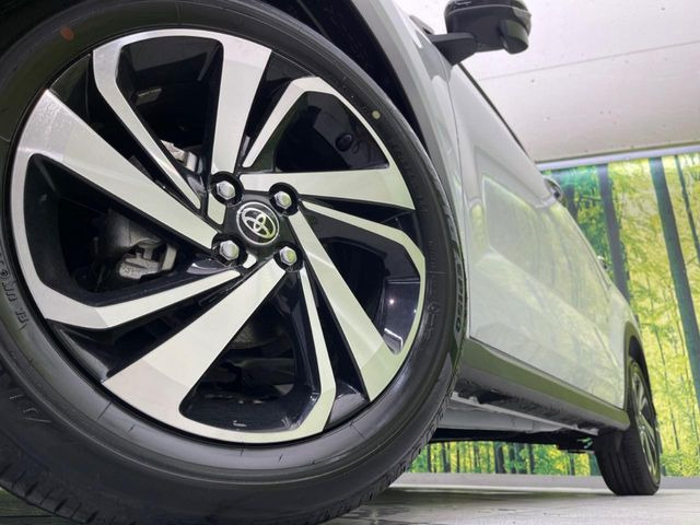 �y����17�C���`�A���~�z�C�[���z�O�ςɃ}�b�`���������A���~�z�C�[���𑕒����Ă���܂��B�e��ЊO�A���~�z�C�[����A�X�^�b�h���X�^�C�����戵�����Ă���܂��B���񂲑��k����������