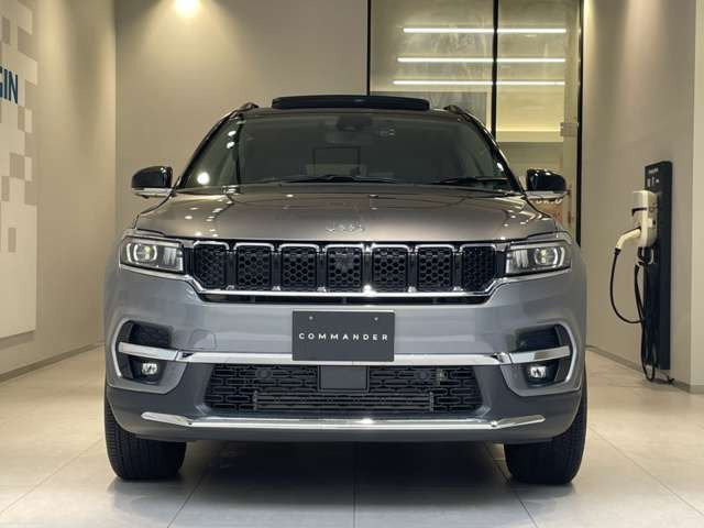 コマンダー2.0 リミテッド ディーゼル 4WD