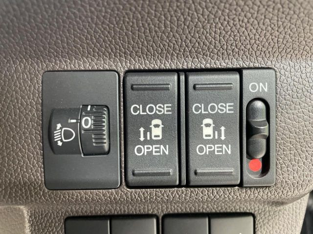 �y�����p���[�X���C�h�h�A�z�X�}�[�g�L�[��^�]�Ȃ̃X�C�b�`�Ō�ȗ����X���C�h�h�A�̊J���\���d��������͂����ăh�A���J����K�v�������A�����Ȃ��q�l�ł��ȒP�ɊJ���߂ł����K�ł���