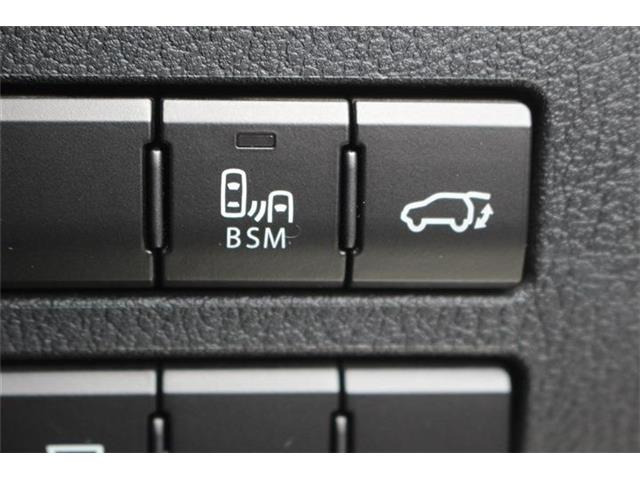 いざというときに頼れる最長3年の長期保証もご用意しております。困った時に安心してお使いいただけるように、免責金や工賃のお客様負担もございません。ご不明な点がございましたらスタッフまでお問い合わせくださ