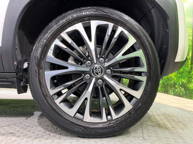 �y����18�C���`�A���~�z�C�[���z�O�ςɃ}�b�`���������A���~�z�C�[���𑕒����Ă���܂��B�e��ЊO�A���~�z�C�[����A�X�^�b�h���X�^�C�����戵�����Ă���܂��B���񂲑��k����������