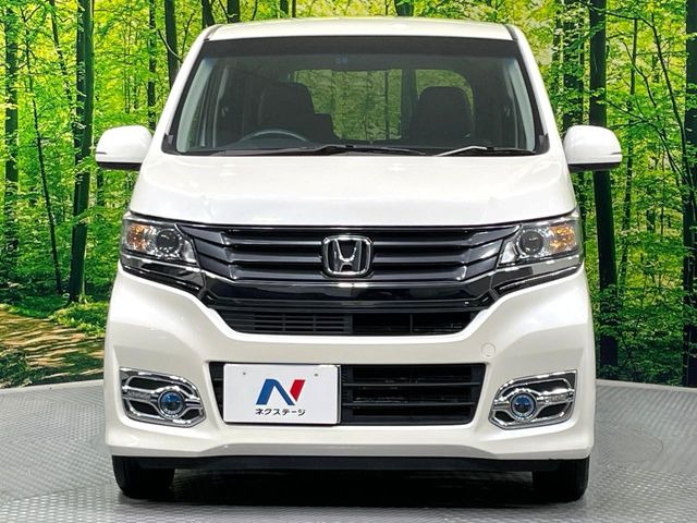 弊社では、全車『修復歴なし』のお車のみ取り扱っております。専任バイヤーによる厳選した仕入れの後、入庫後の車両チェックを行い、ネクステージが認定した高品質な中古車をご提供しております。