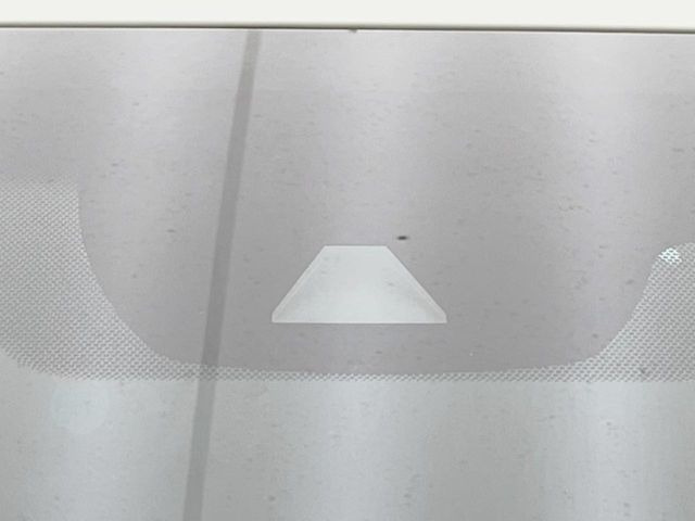 �y�g���^�Z�[�t�e�B�Z���X�z���s���ɑO���̎ԗ�����F�����A�Փ˂������Ȏ��͌x��ƃu���[�L�ŏՓˉ���Ɣ�Q�y�����A�V�X�g�B�����S�Ƀh���C�u�����y���݂��������܂��B