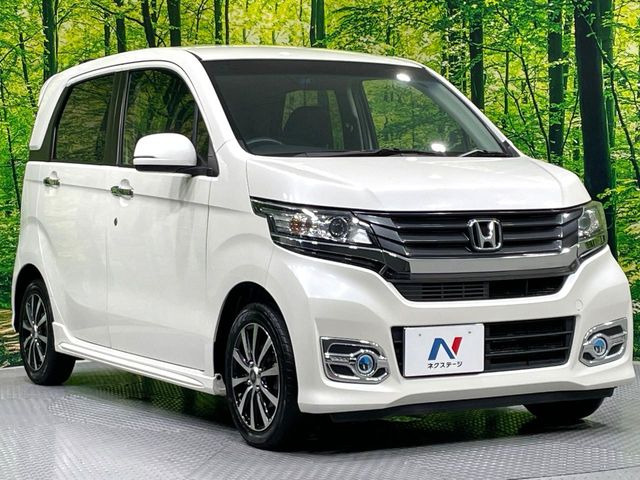 大好評のボディコーティング「弾スプラッシュコート」もご納車までに施工可能。通常のガラスコートと異なる、耐久年数6年の無機質ガラスコーティングが、ボディをキレイな状態に保ってくれます。