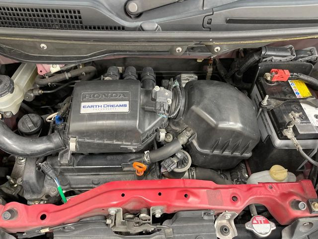 親切・丁寧な専門メカニックスタッフが応対!・車検・点検整備・事故等の修理などアフターサービスも安心。お車のカスタマイズもネクステージのサービススタッフまでご相談ください!