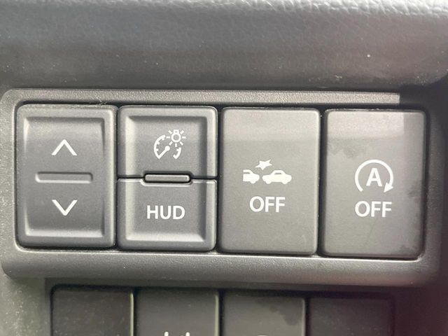 �y�w�b�h�A�b�v�f�B�X�v���C�z���݂̑��x�⑖�s�����f�W�^���\���ŉ^�]�ȑO���̃K���X�ɓ��e!�^�]���A�ڐ������炳���K�v�ȏ����m�F�ł���̂łƂ��Ă��֗��ň��S!